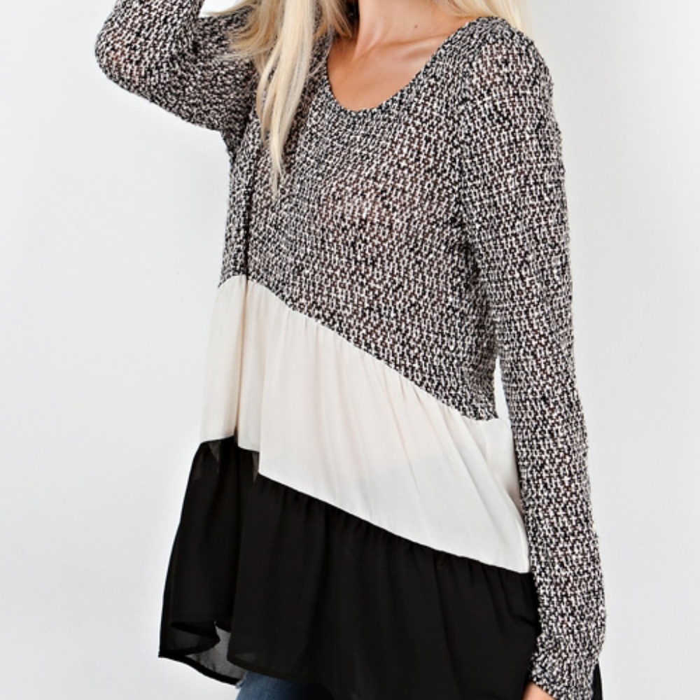 Black Ivory Tiered Tunic Shirt Crochet at Top - Picture 6 of 8